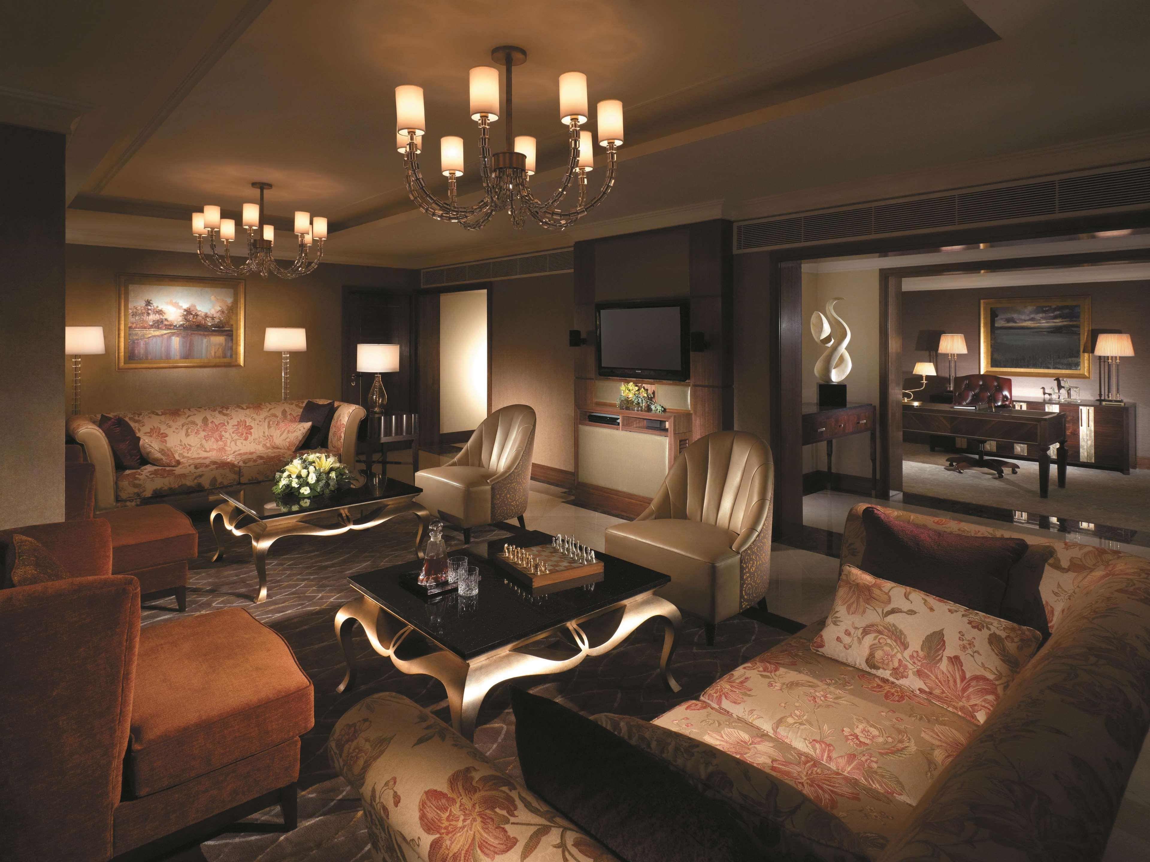 Shangri-La クアラルンプール エクステリア 写真 The interior of the club lounge at the MGM Grand